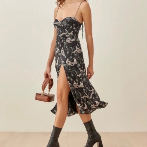 Reformation Juliette Dress in Champagne Wishes Size 8